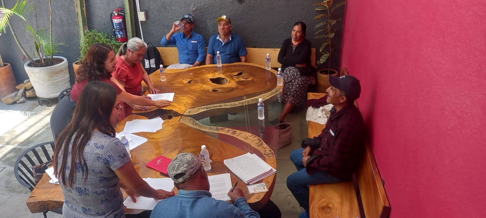 Firma notarial del Acuerdo de Implementación del Proyecto