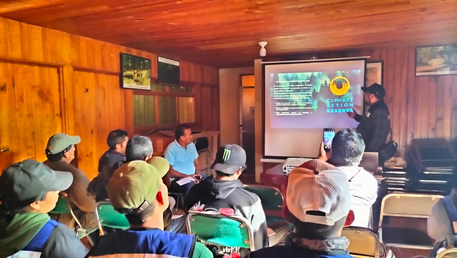 Capacitación para trabajo en campo.
