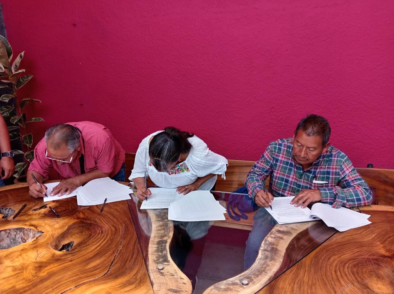 Santa Catarina Cuixtla firma su compromiso de 100 años para la conservación del bosque